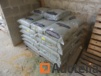 32 bags of 40 kg of green sand