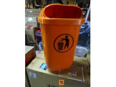 Garbage bins to suspend