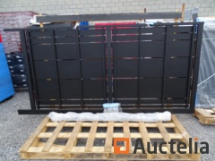 Steel Cazals sliding black gate 162 x 335 (Retail value: €1,999)