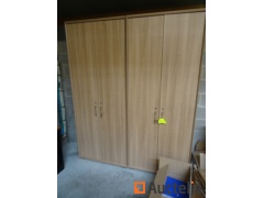 2 armoires en bois 2 portes