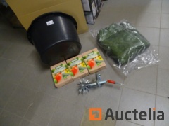 Manne noire de 65 l, 3 Boîtes d'engrais pour légumes PLANTOP, Bâche 3 m x 4 m, Emietteur WOLFGARDEN